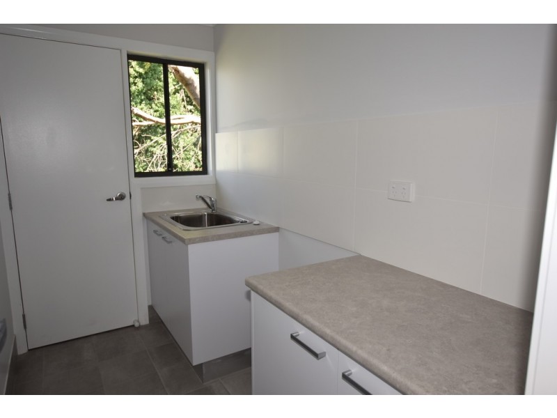 1B Redloum, Orange NSW 2800