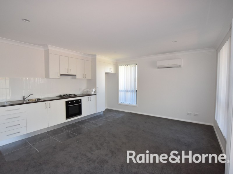 14a McCarron Place, Orange NSW 2800