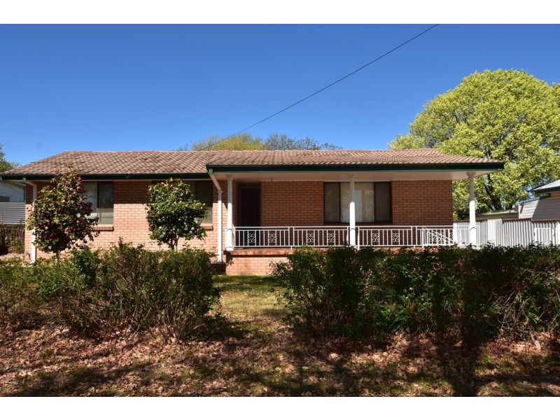 132 Clinton Street, Orange NSW 2800