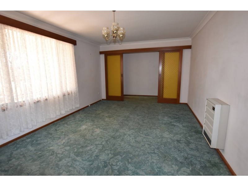 132 Clinton Street, Orange NSW 2800