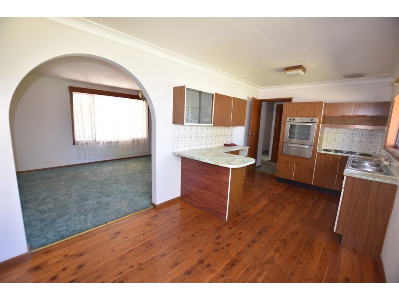 132 Clinton Street, Orange NSW 2800