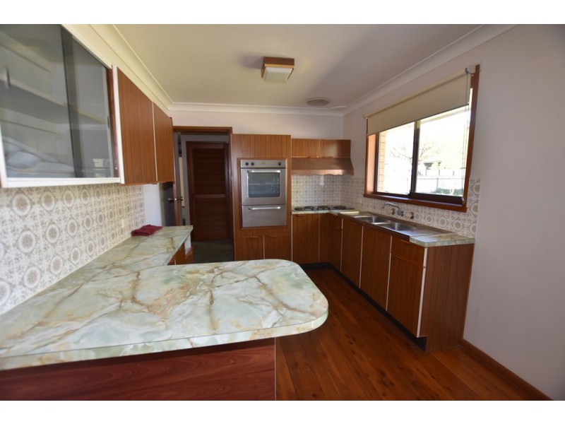 132 Clinton Street, Orange NSW 2800