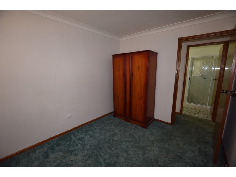 132 Clinton Street, Orange NSW 2800