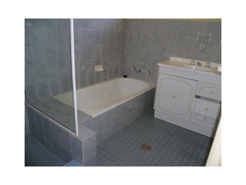 3 Elsham Avenue, Orange NSW 2800