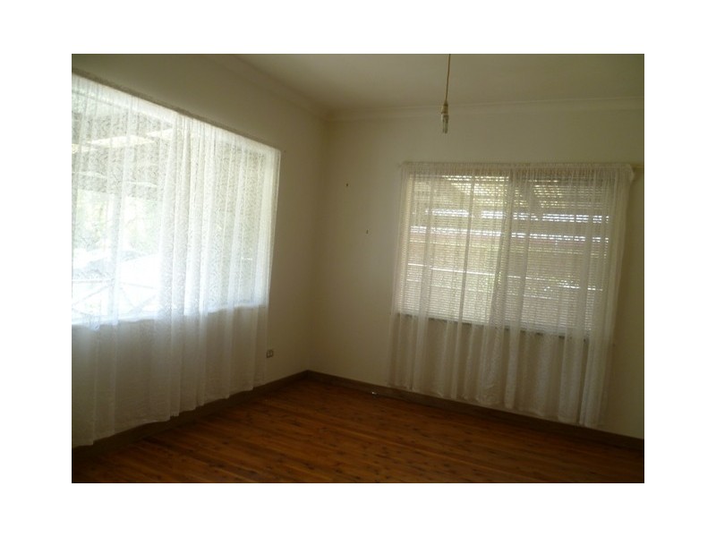 22 Breen Street, Orange NSW 2800