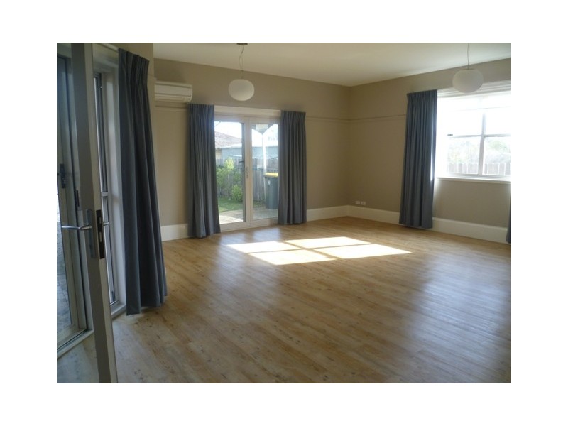 408 Summer Street East, Orange NSW 2800