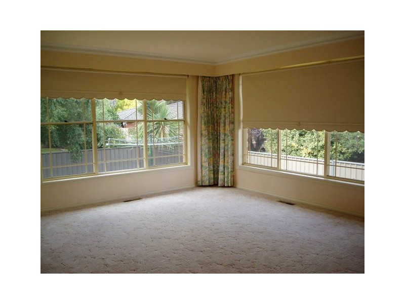 10 Burreburry Crescent, Orange NSW 2800