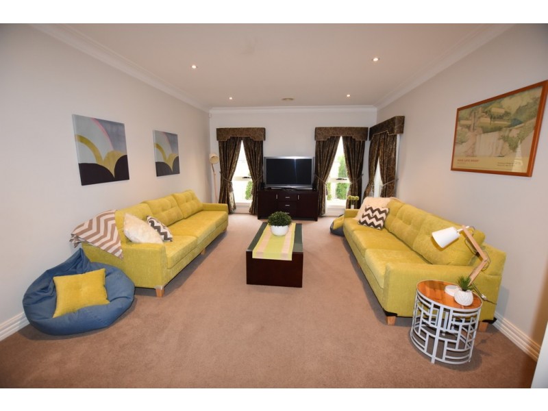 3 Gregory Place, Orange NSW 2800