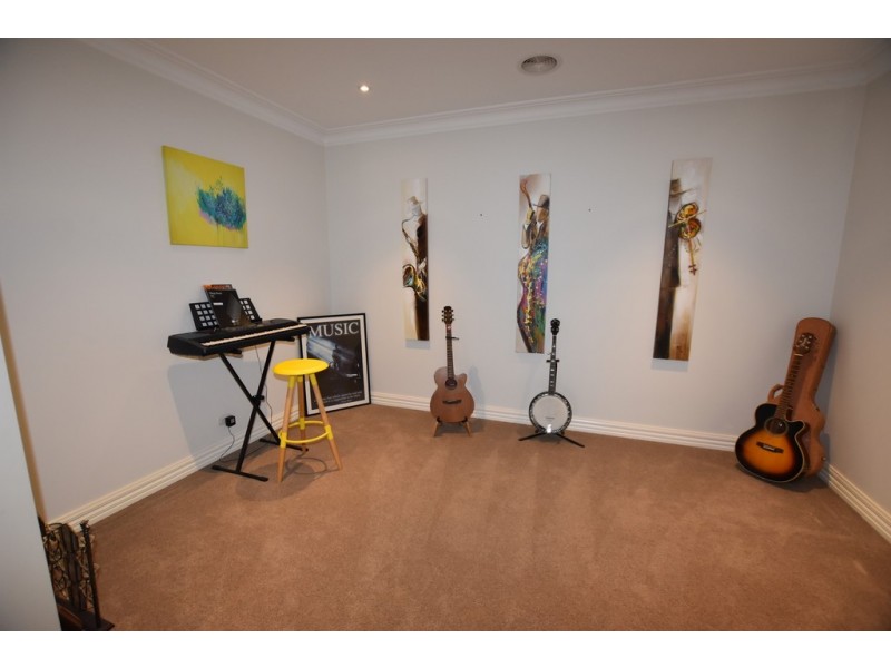 3 Gregory Place, Orange NSW 2800
