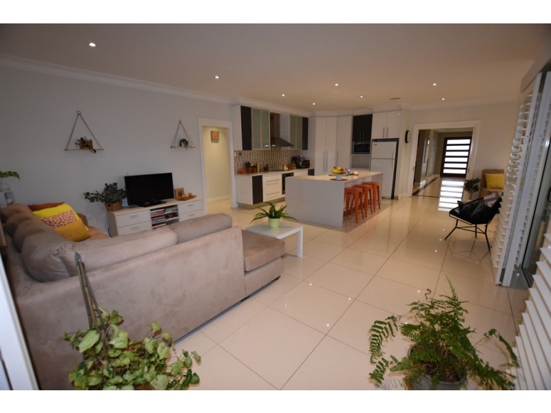 3 Gregory Place, Orange NSW 2800