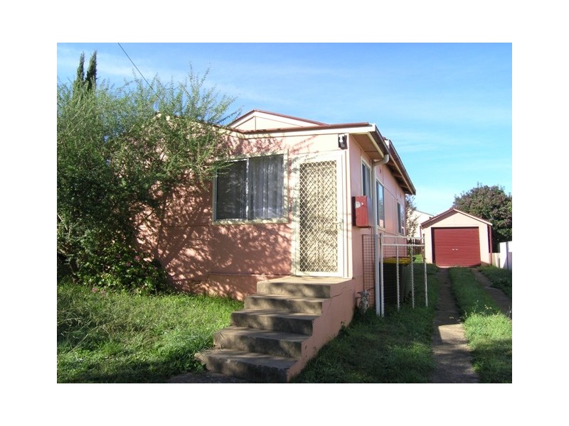 16 Moresby Street, Orange NSW 2800