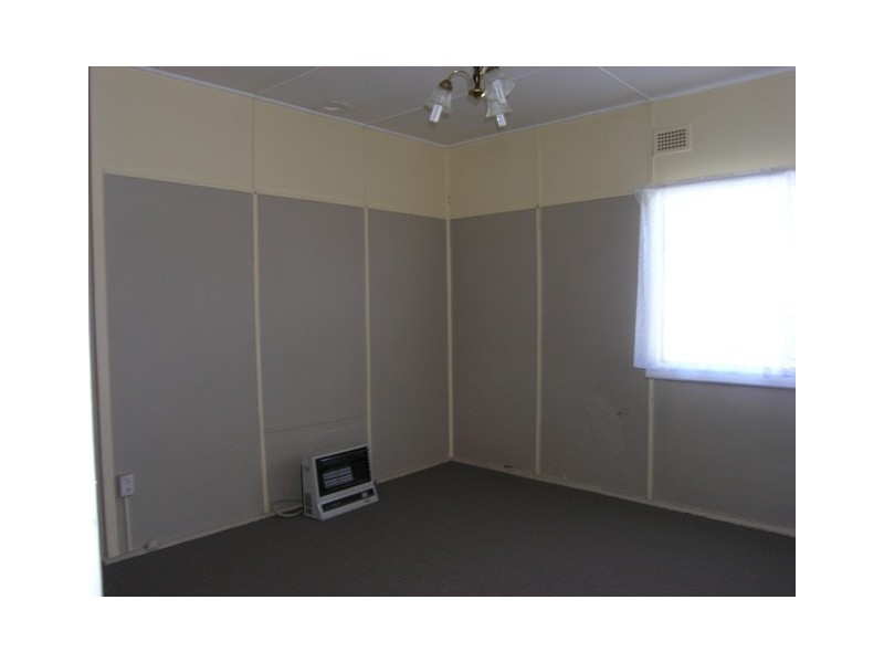 16 Moresby Street, Orange NSW 2800