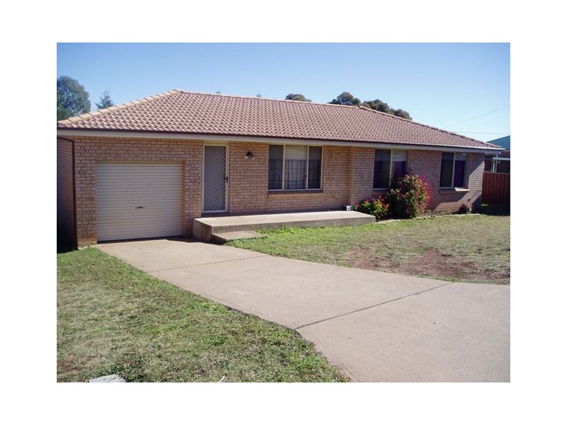 1 Elsham Avenue, Orange NSW 2800