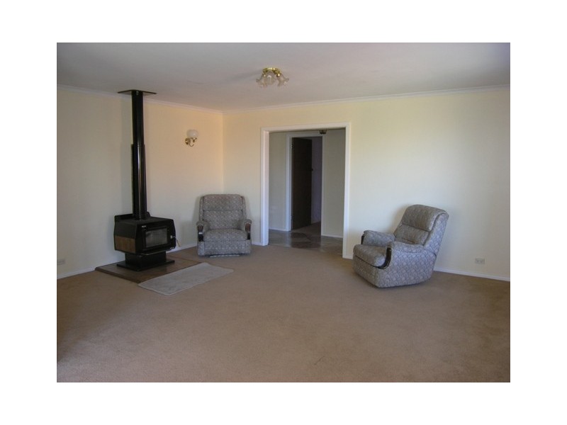 8 Mathoura Place, Orange NSW 2800