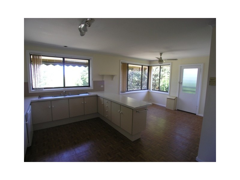 8 Mathoura Place, Orange NSW 2800