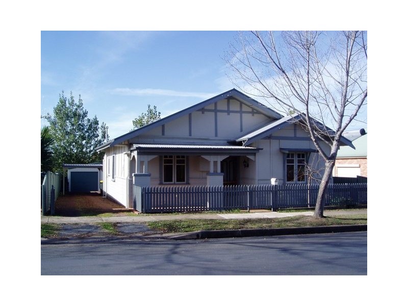 310 Peisley Street, Orange NSW 2800