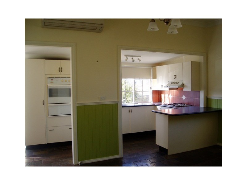 310 Peisley Street, Orange NSW 2800