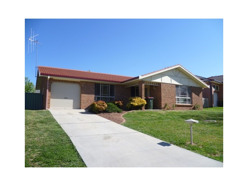 10 Agland Crescent, Orange NSW 2800