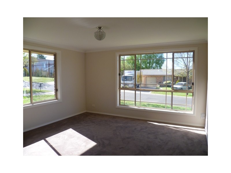 10 Agland Crescent, Orange NSW 2800