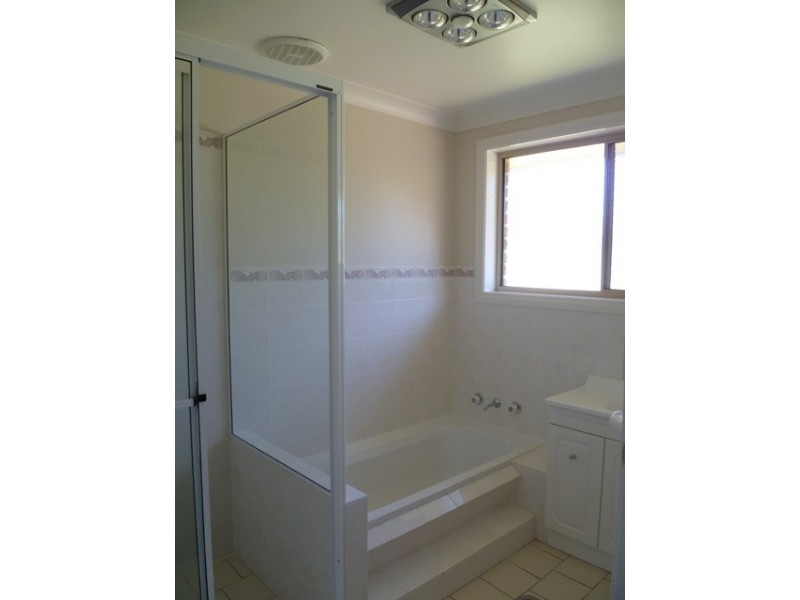10 Agland Crescent, Orange NSW 2800