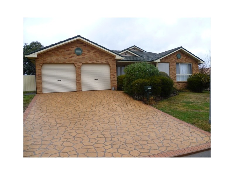 10 Magnolia Way, Orange NSW 2800