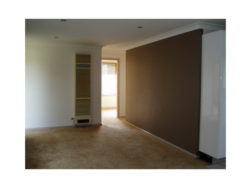 27 Laurel Avenue, Orange NSW 2800