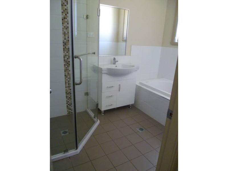 21 Brooklands Drive, Orange NSW 2800