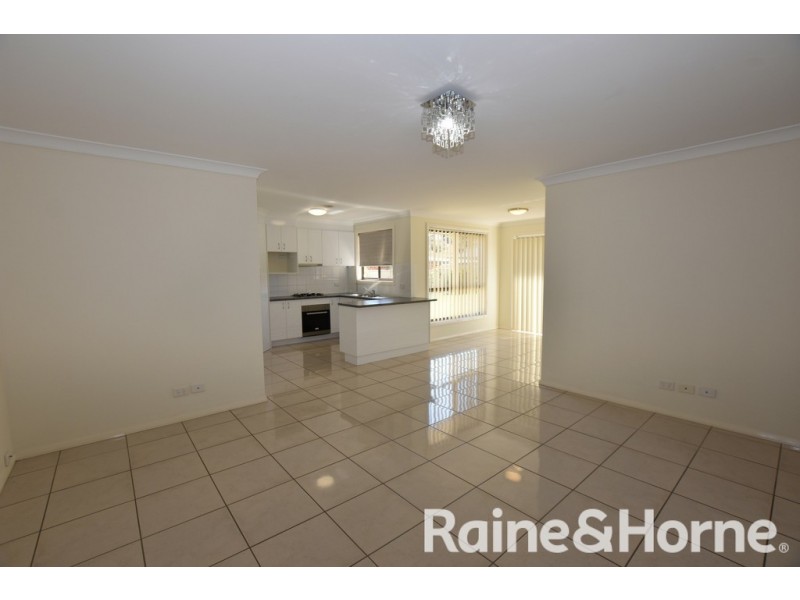 24 Winter Street, Orange NSW 2800