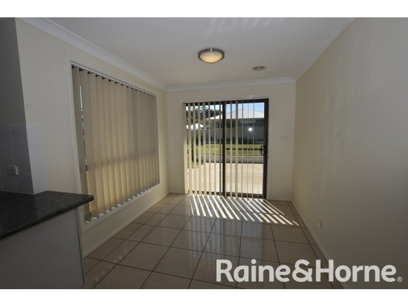 24 Winter Street, Orange NSW 2800