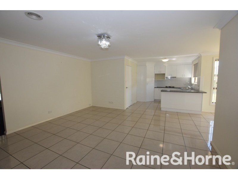 24 Winter Street, Orange NSW 2800
