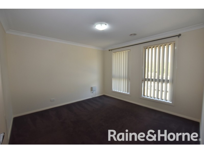 24 Winter Street, Orange NSW 2800