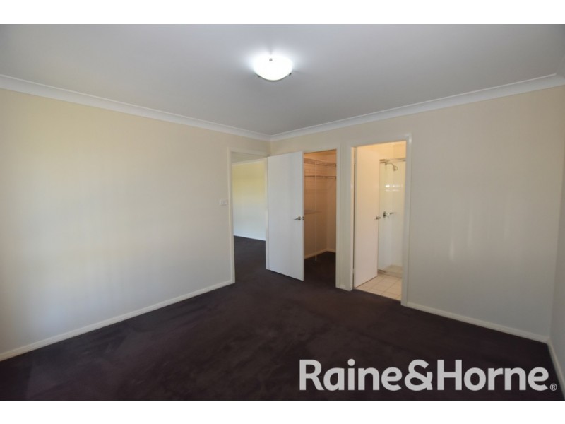 24 Winter Street, Orange NSW 2800