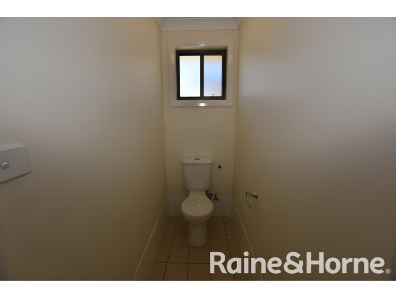 24 Winter Street, Orange NSW 2800