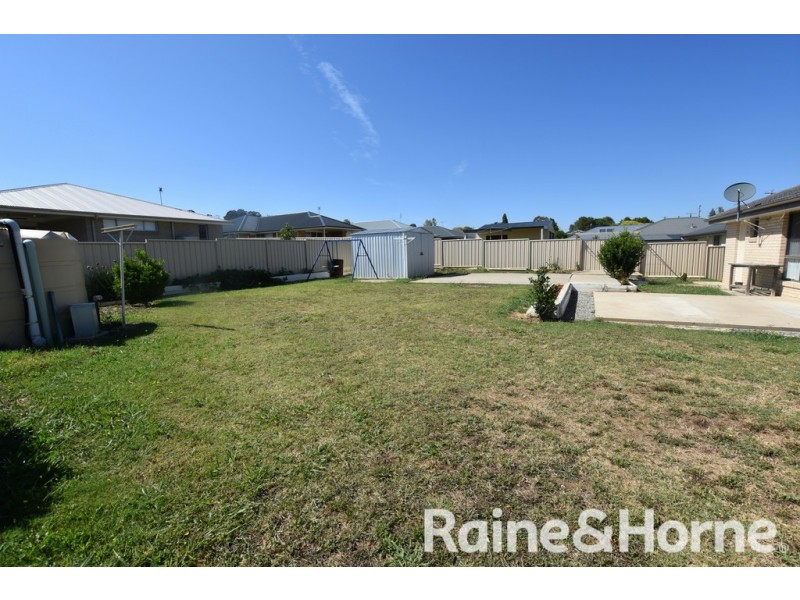24 Winter Street, Orange NSW 2800
