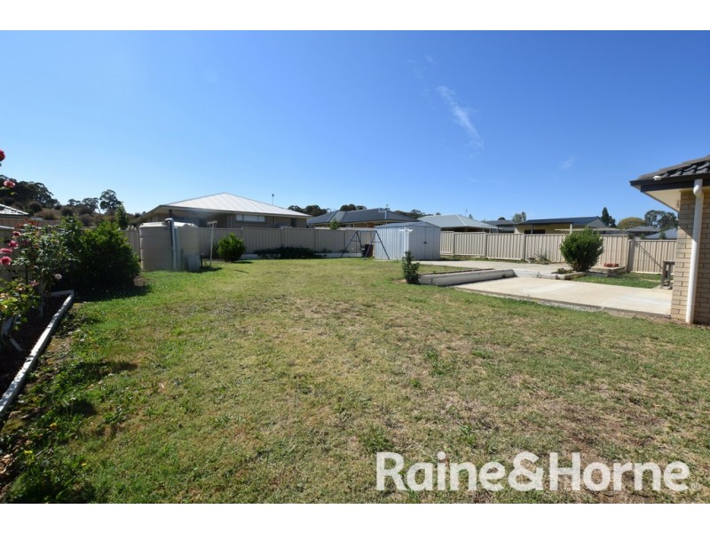 24 Winter Street, Orange NSW 2800