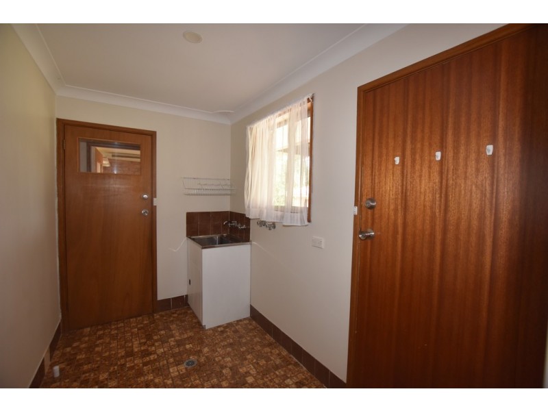 9 Talinga Place, Orange NSW 2800