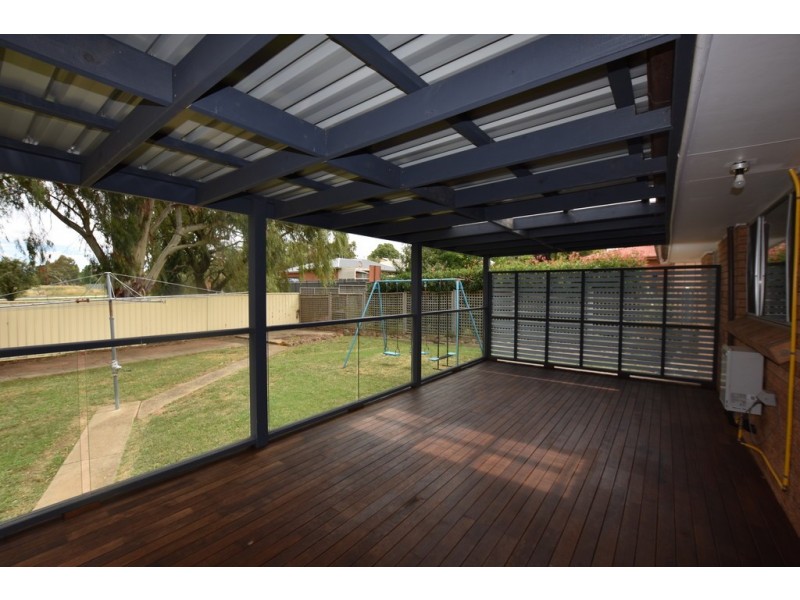 9 Talinga Place, Orange NSW 2800