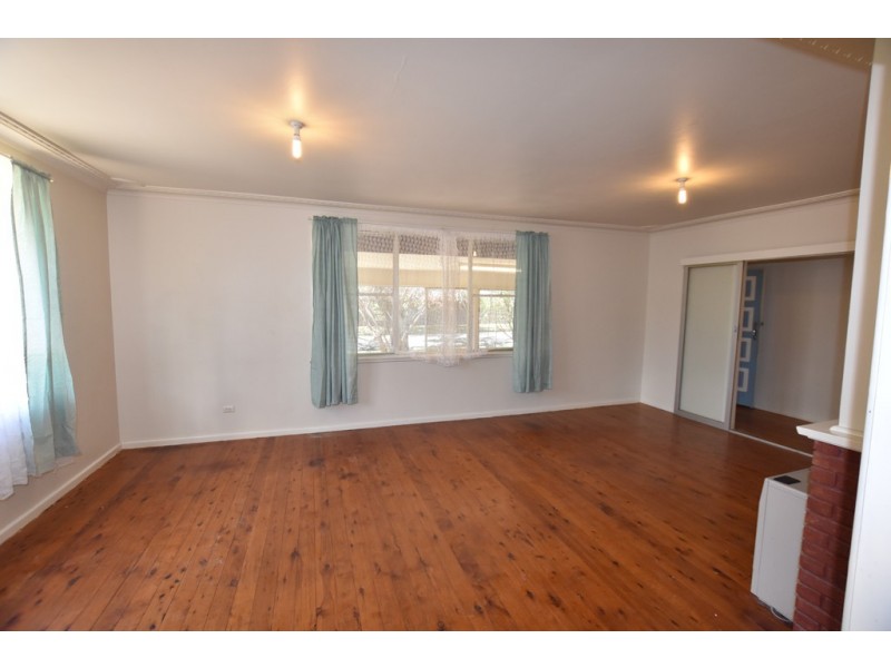 41 Autumn Street, Orange NSW 2800