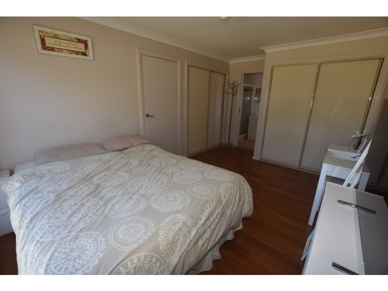 1/8 Rosedale Place, Orange NSW 2800