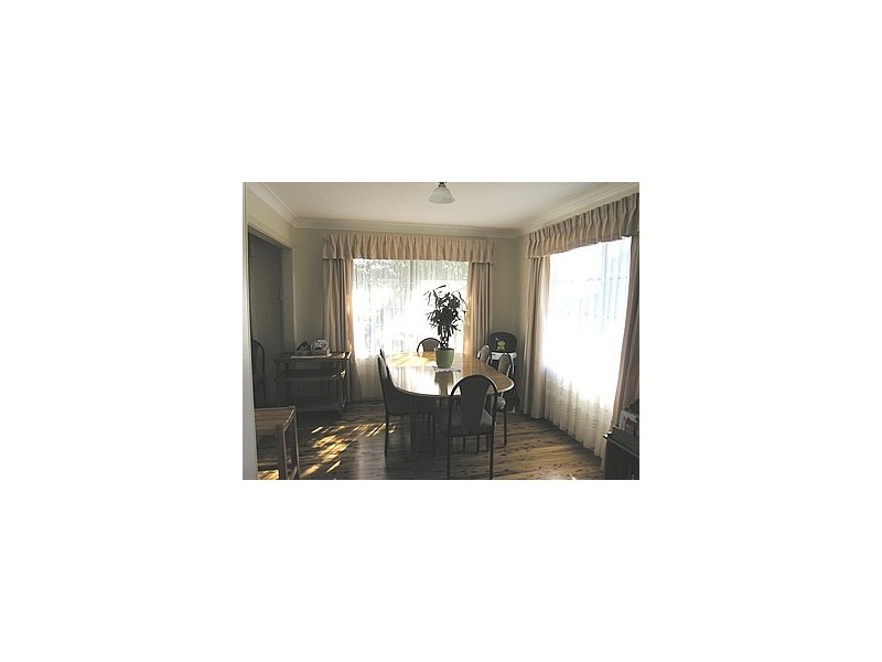 2  Parnoo Place, Orange NSW 2800