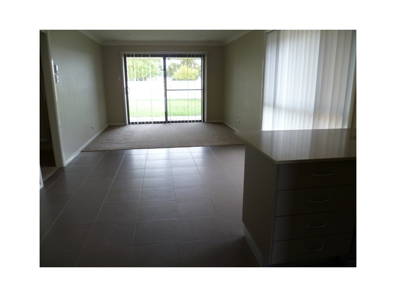 14 Onyx Place, Orange NSW 2800