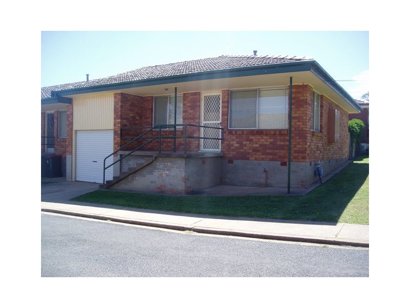 Unit 1/247 March Street, Orange NSW 2800