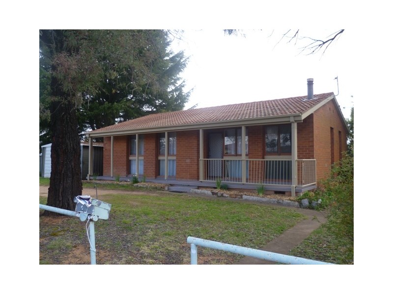 23 Bundarra Crescent, Orange NSW 2800
