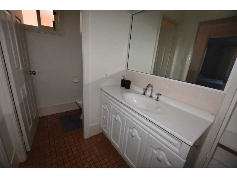 74 Turner Crescent, Orange NSW 2800