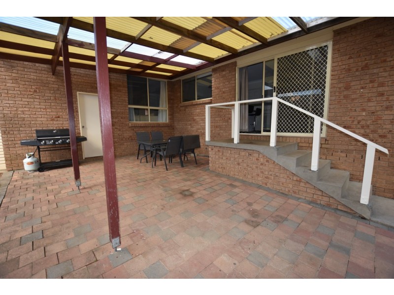 74 Turner Crescent, Orange NSW 2800