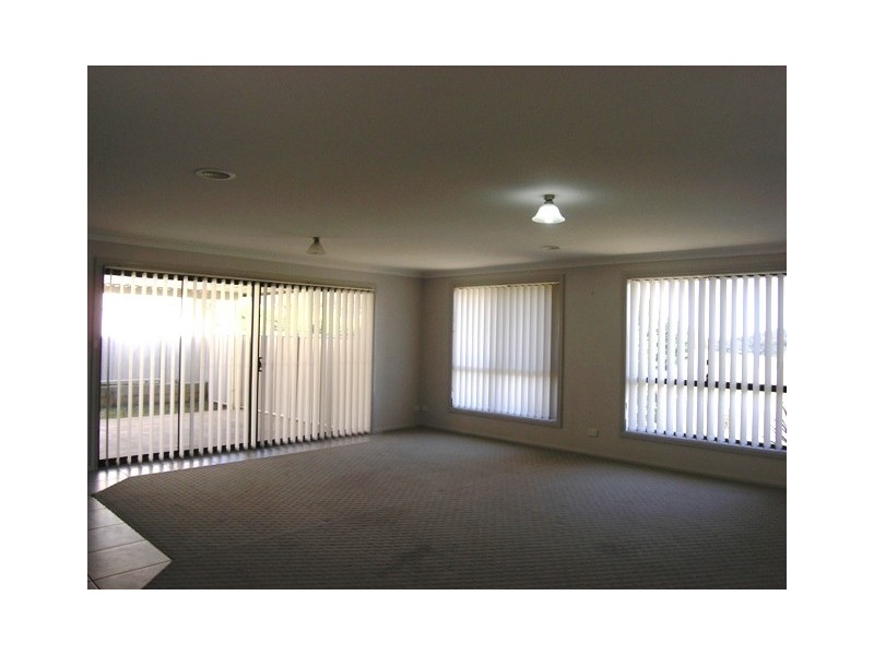 9 Hughes Street, Orange NSW 2800