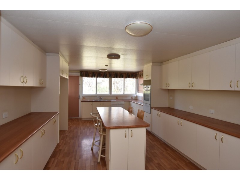 411 Clergate Road, Orange NSW 2800