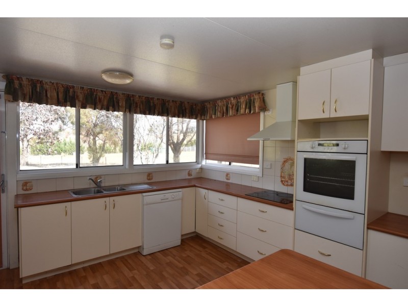 411 Clergate Road, Orange NSW 2800