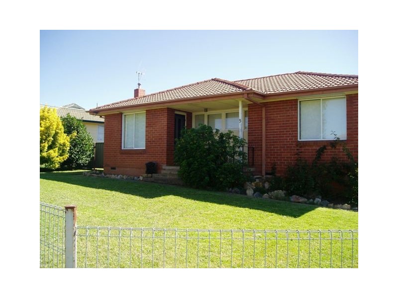 5 Nyrang Road, Orange NSW 2800