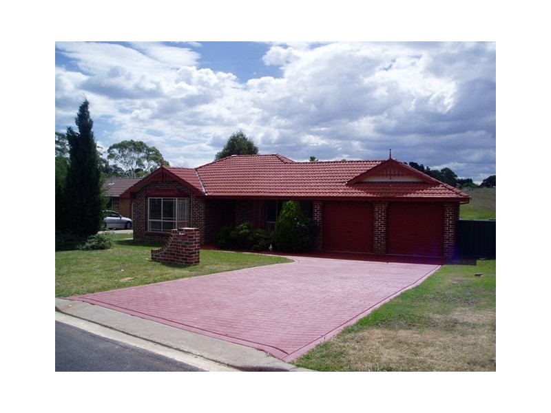 54 Turner Crescent, Orange NSW 2800